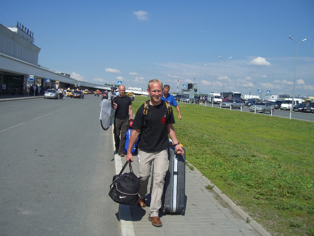 Tom, Michael & Norbert am Flughafen Pulkovo