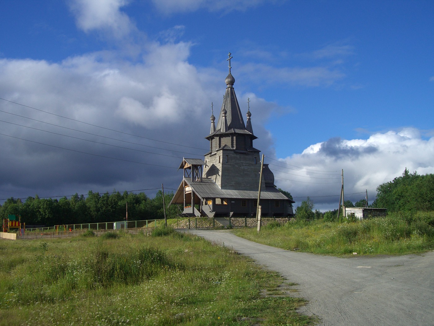 Holzkirche in Povenec