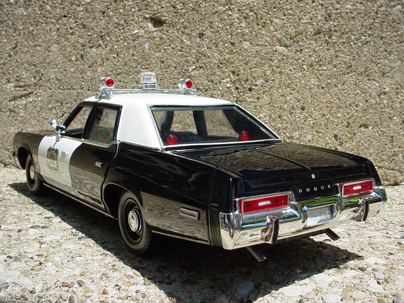 NEO Dodge monaco new york City Taxi 1977 1:43 Dodge Monaco, New