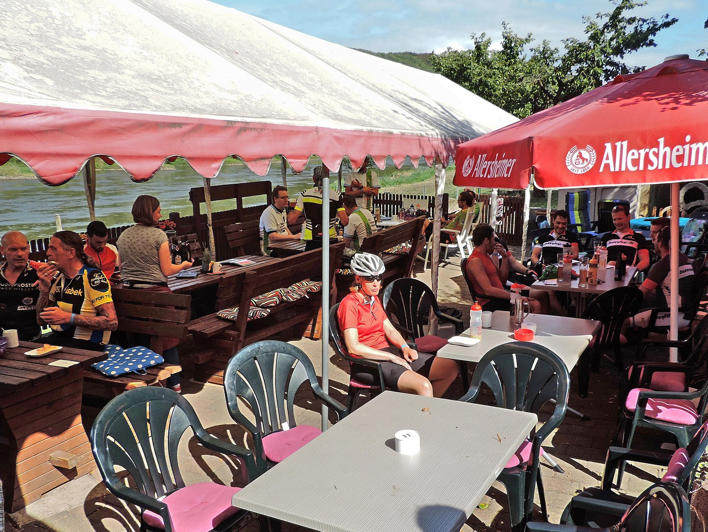 Verpflegungsstation Weserterrassencafé Backofen, Heinsen