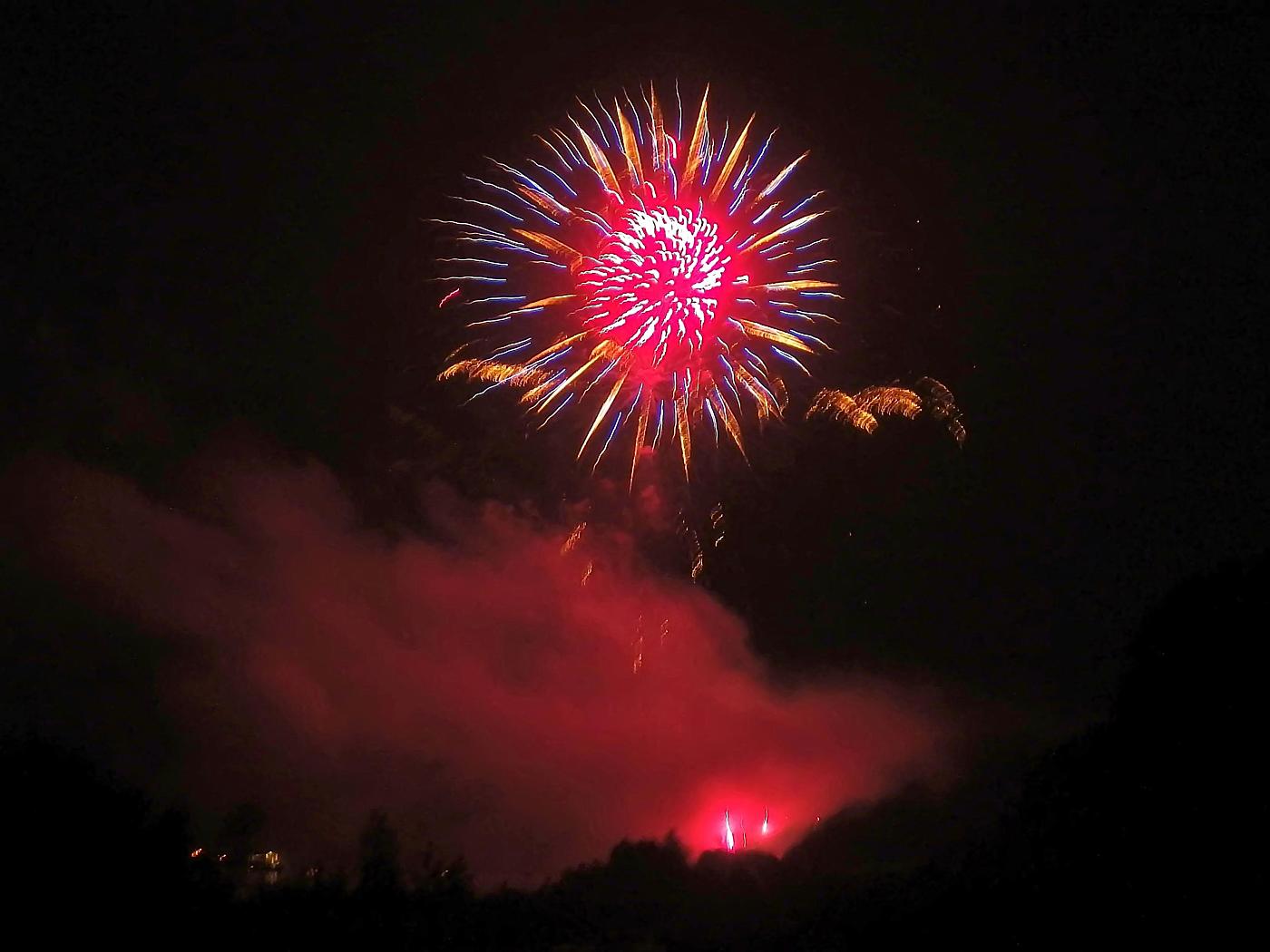 Schiedersee in Flammen