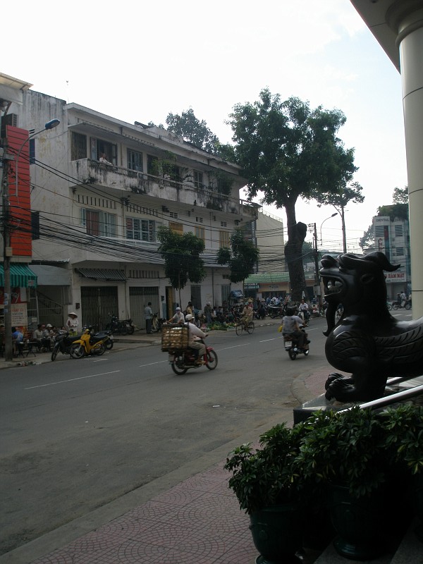 austdoor ho chi minh