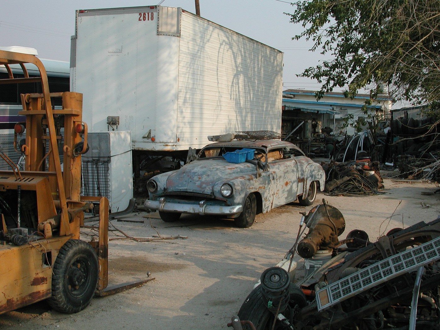 Photo DSCN2575.JPG Gene Winfield Shop in 2008 album Rik Hoving