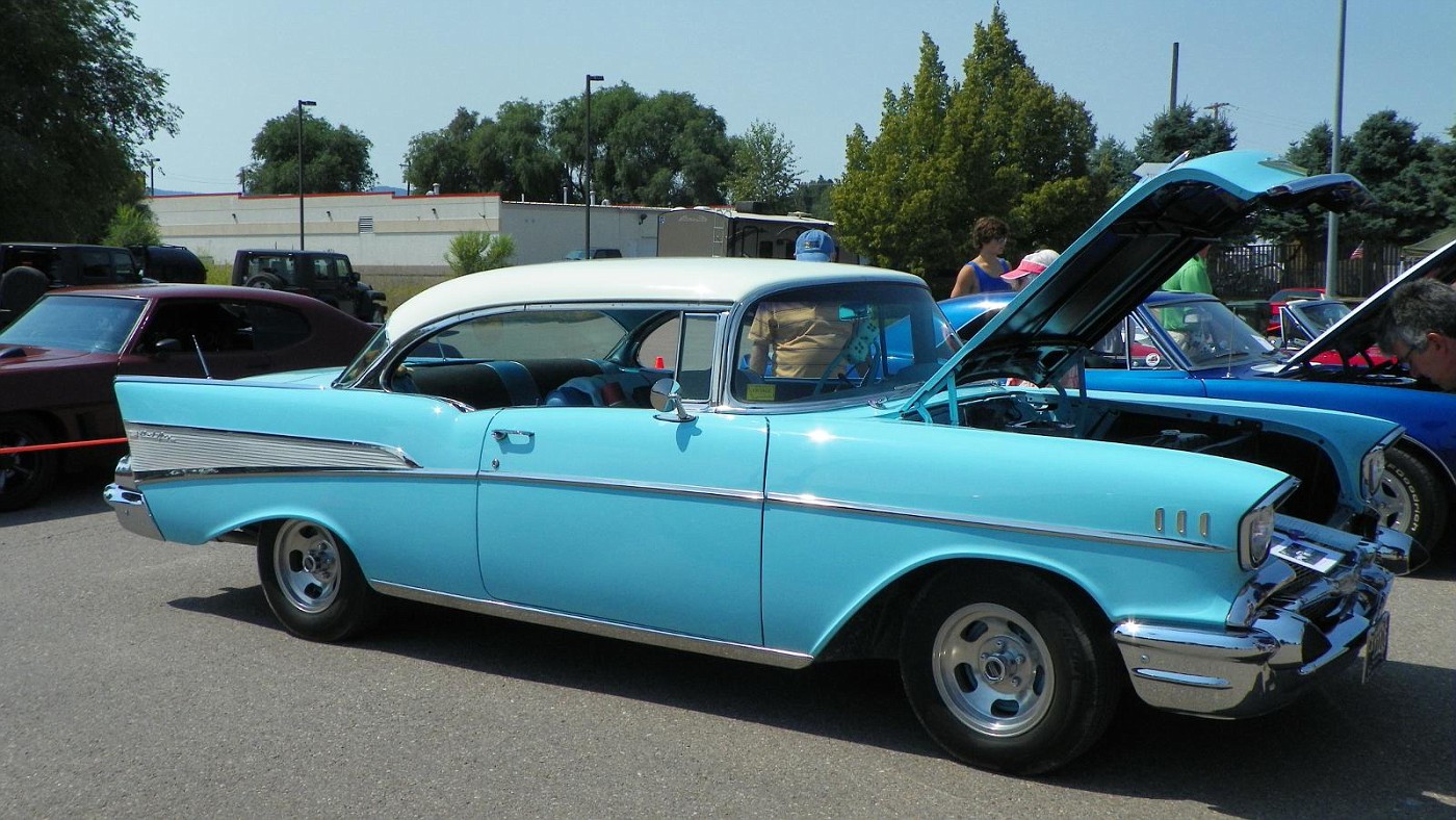 Kalispell Car Show album Crewsing with the "Lugnut "