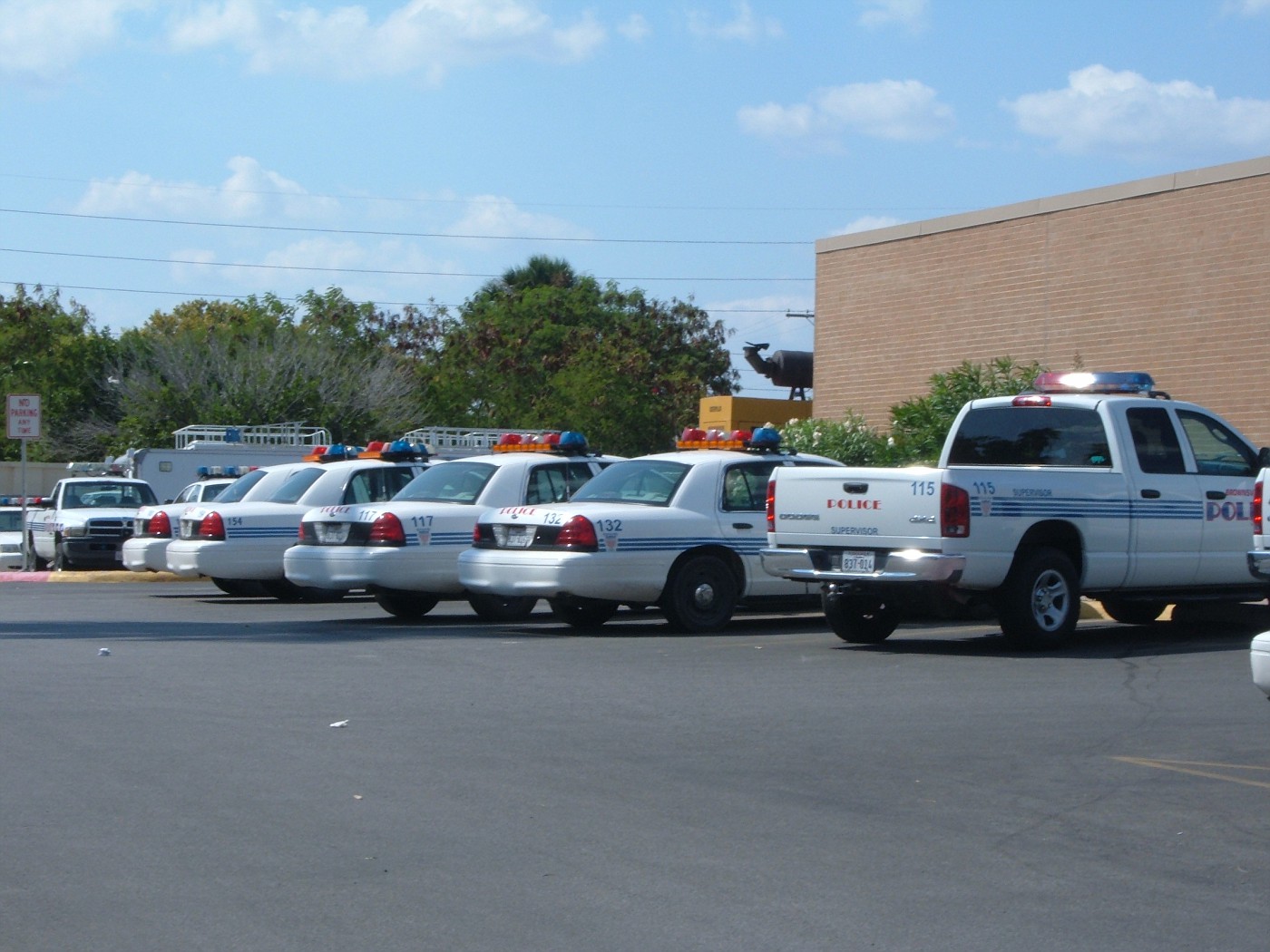 copcar dot com The home of the American Police Car Photo Archives