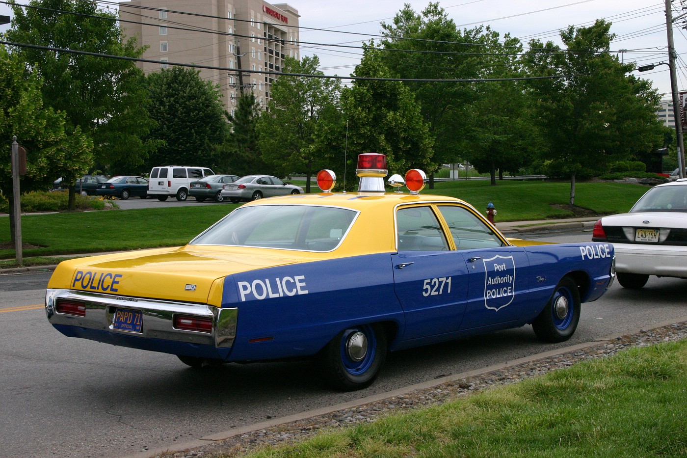 copcar dot com - The home of the American Police Car - Photo Archives