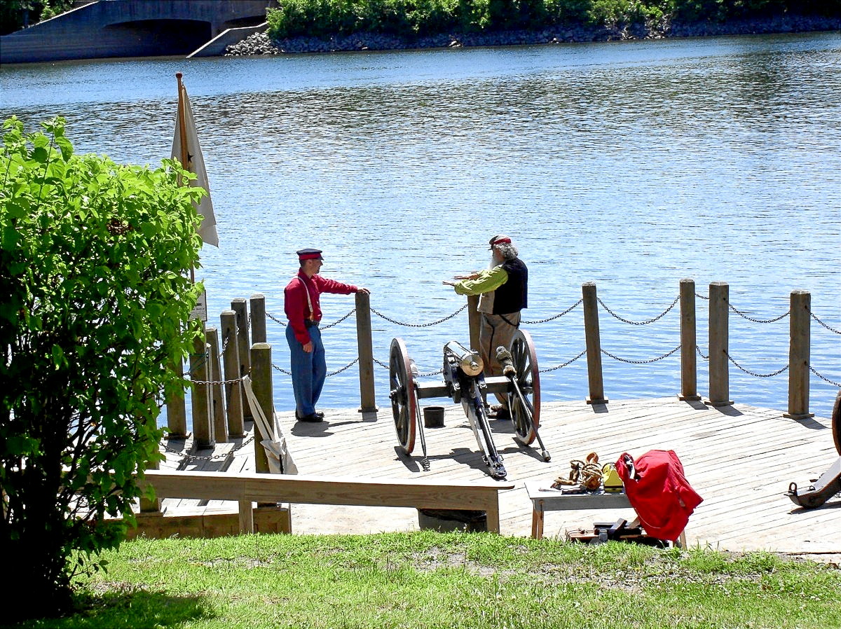 Photo EAST HARTFORD GREAT RIVER PARK PRINCE OF WALES 01 EAST