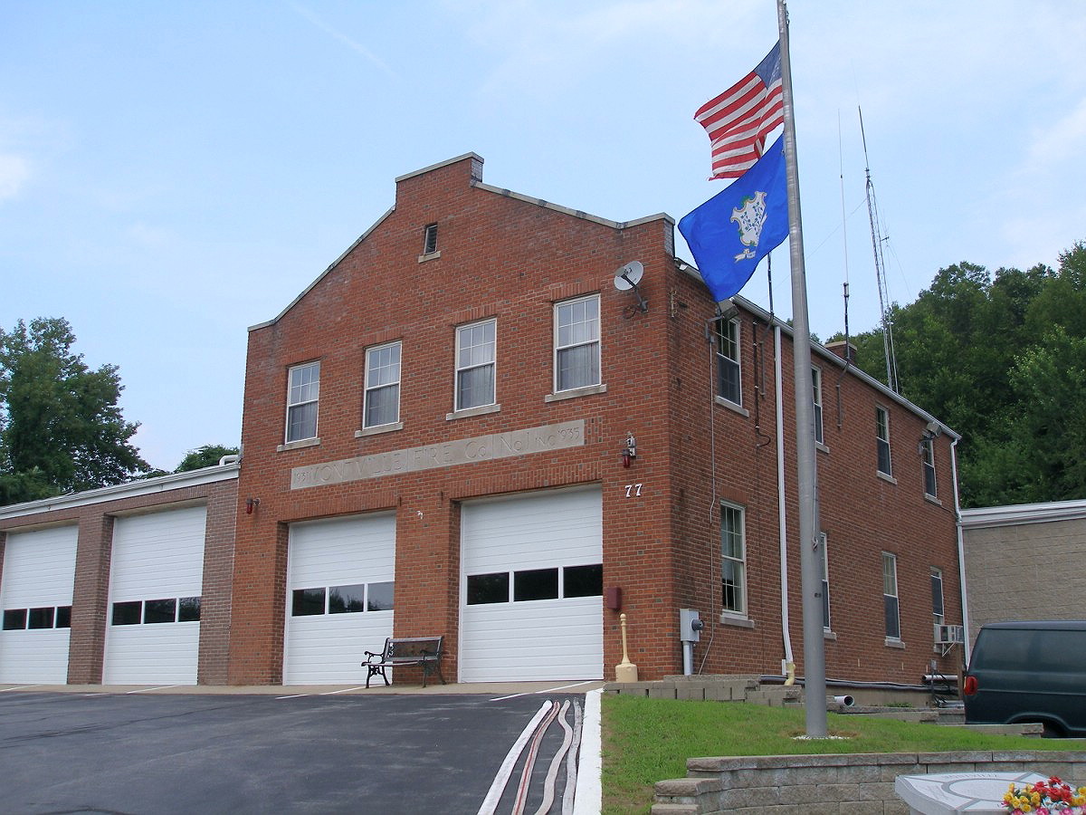 MONTVILLE MONTVILLE CENTER OAKDALE, CT album Jerry Dougherty's