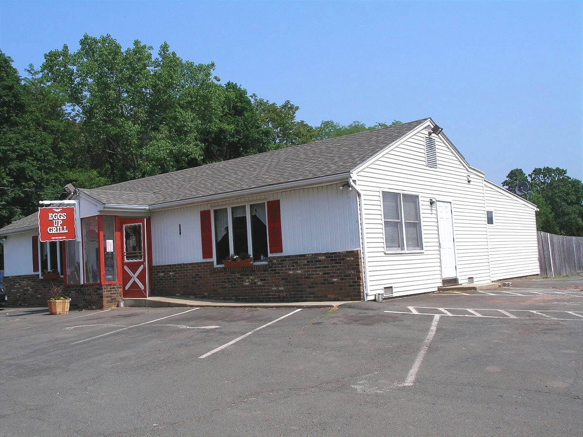 Photo PORTLAND EGGS UP GRILL.jpg PORTLAND, CT album Jerry