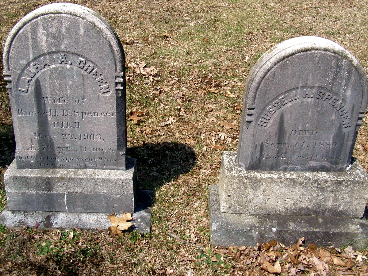 Photo N GROSVENORDALE MAIN STREET CEMETERY SPENCER 01 THOMPSON