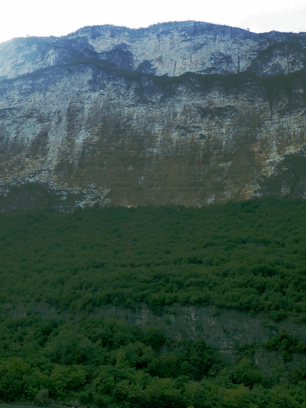 Adige cliff