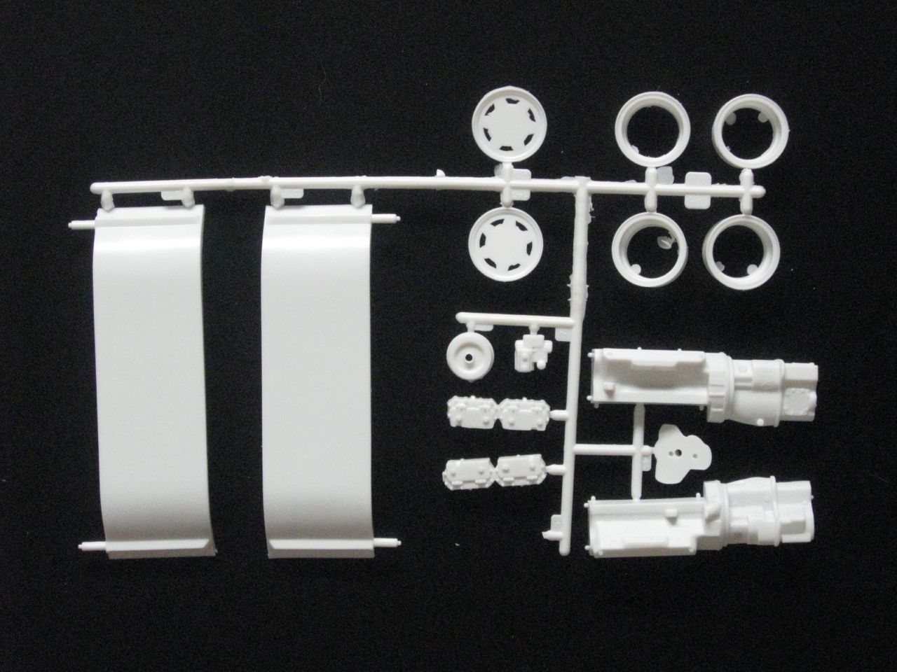 21353 Mack DM800 Tractor AMT-Ertl 1-25 album | Dutch Model Truck Club ...