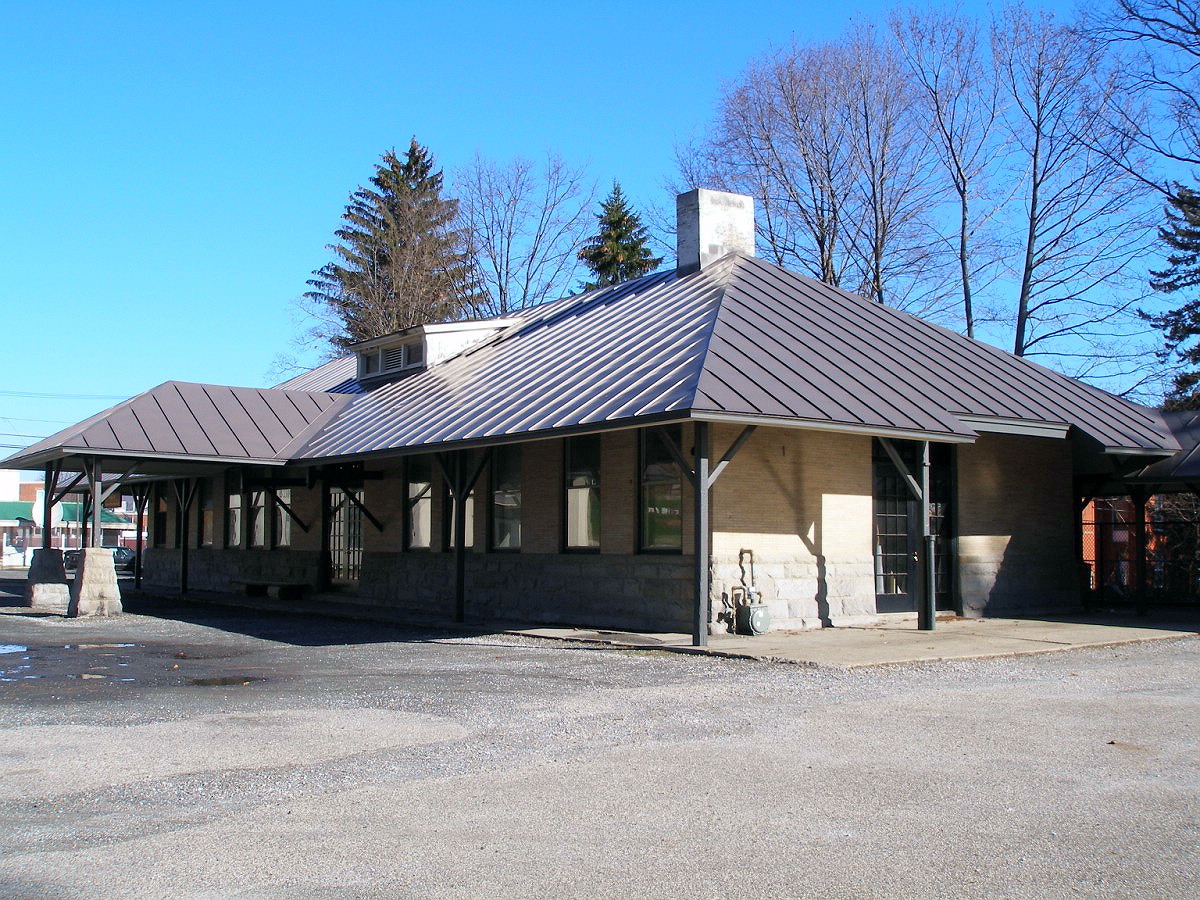 Photo GREAT BARRINGTON FORMER TRAIN STATION 01.jpg GREAT