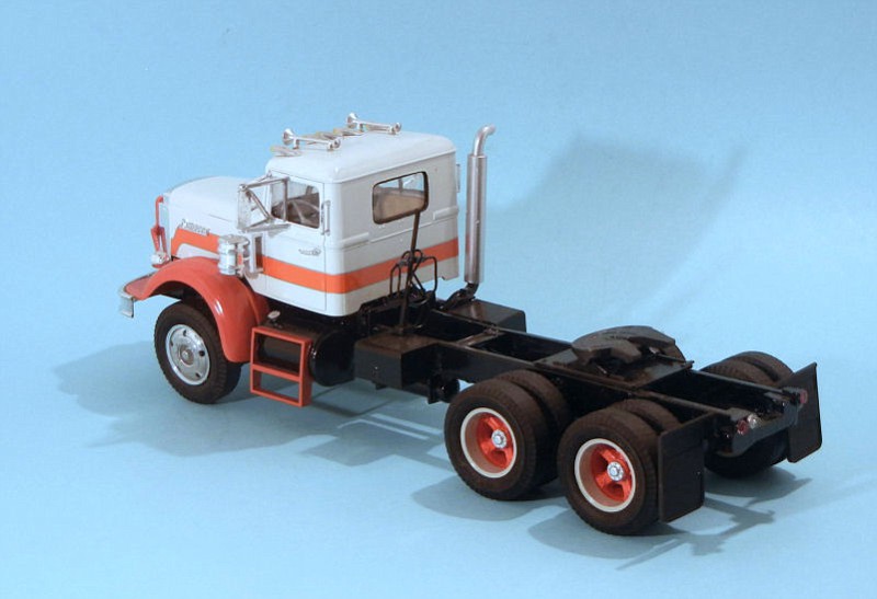 Autocar A-64B Tractor, Model Truck Kits