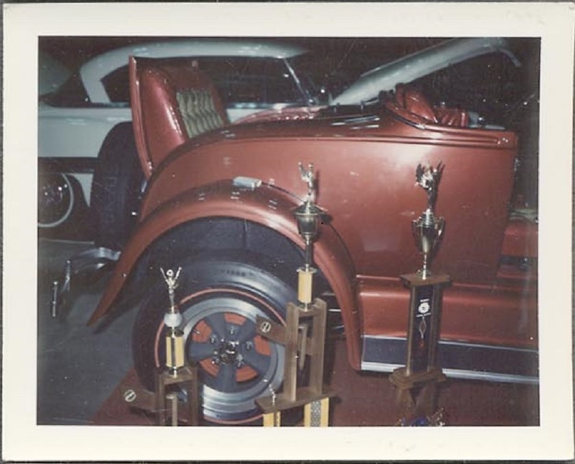 Photo 1929 Model A Ford at Car Show (2) MODEL A'S AT INDOOR