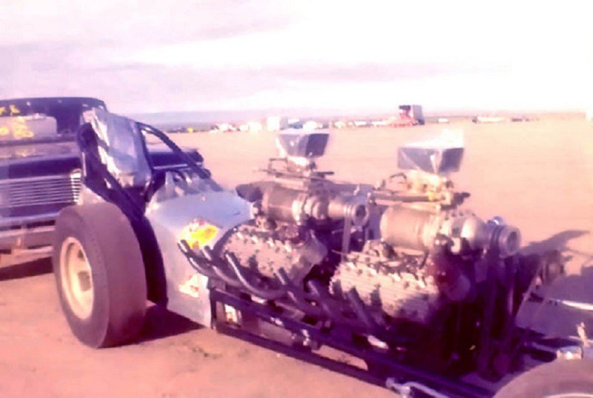 Photo Twin Engine Drag Car (24) MISC DRAG RACING CARS WITH 2 OR MORE