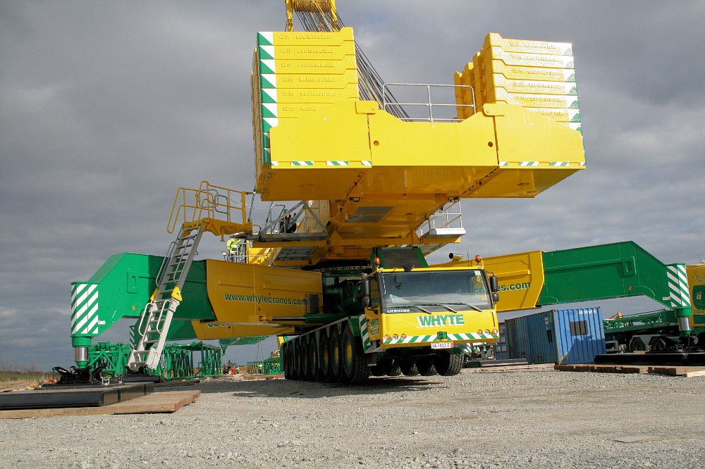 Photo Liebherr LG1750 crane Wm. Whyte [Heavy Cranes] , Aberdeen