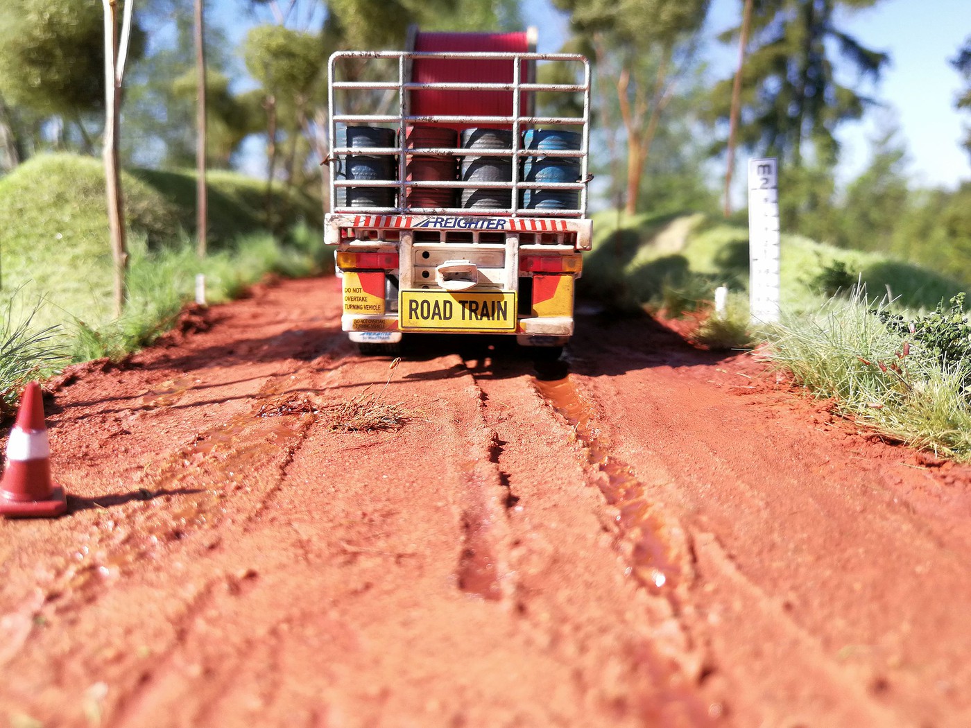 roadtrain_diorama_complete28-vi.jpg