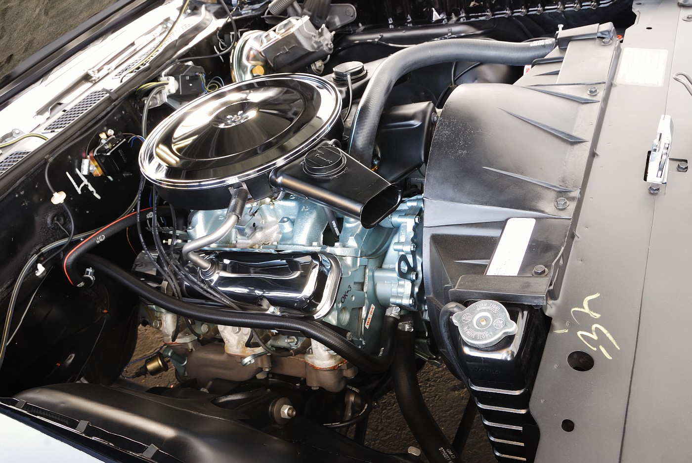 Photo: 06 1970 Pontiac GTO 455 HO driver's side engine compartment air ...