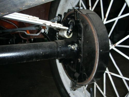 Photo: axle rear brake | 1908 to 1927 Ford Model T detail photos album ...