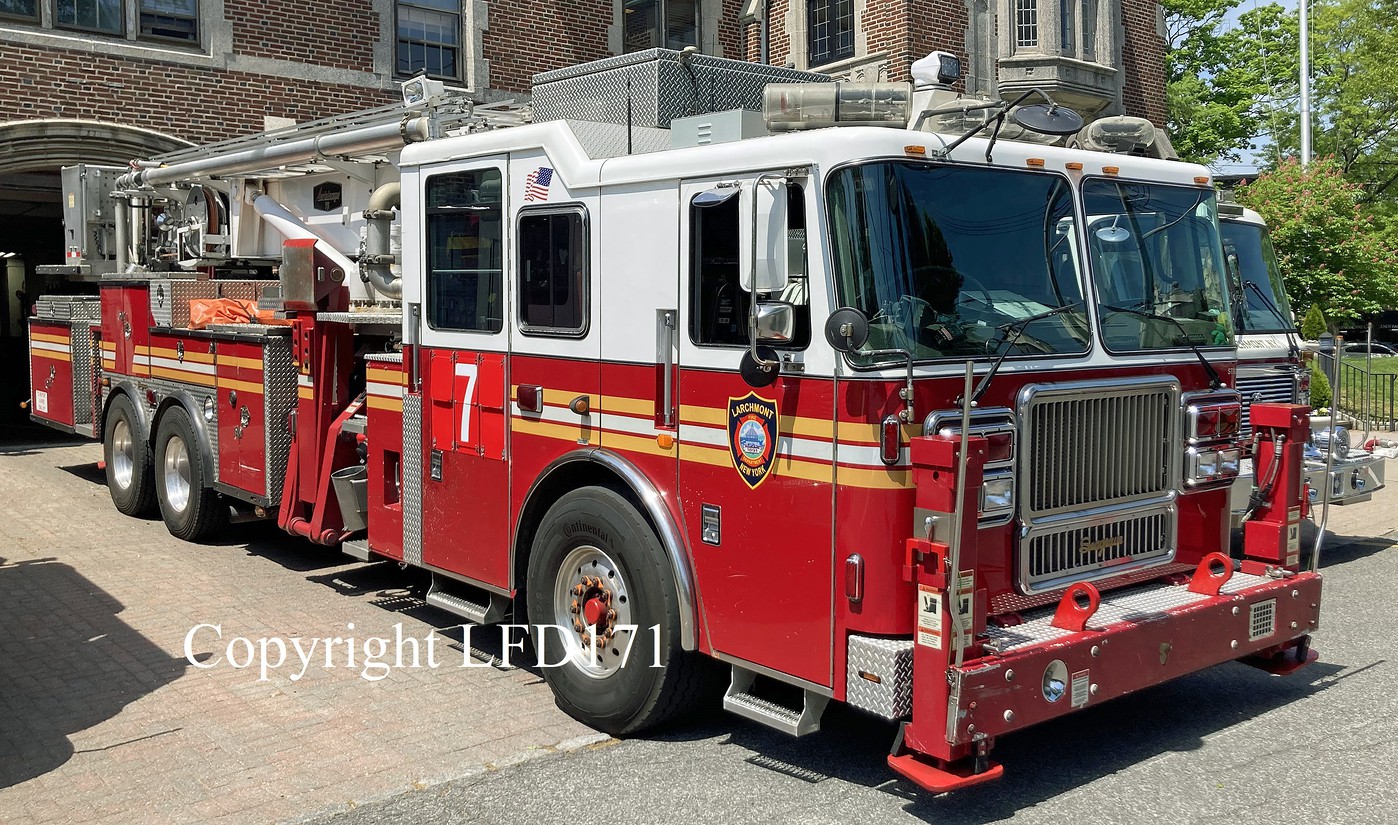 Photo: Tower Ladder 7 (Acting) - RETIRED | Larchmont album