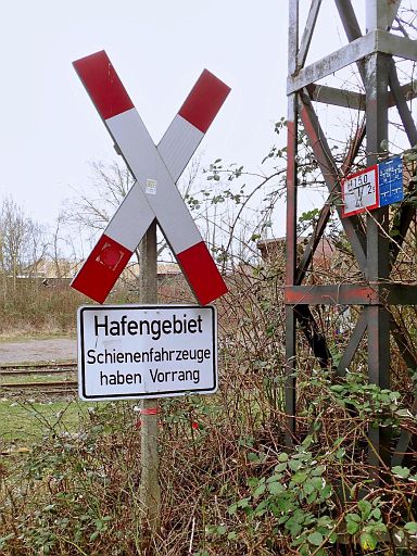 Gleise im Hafengebiet