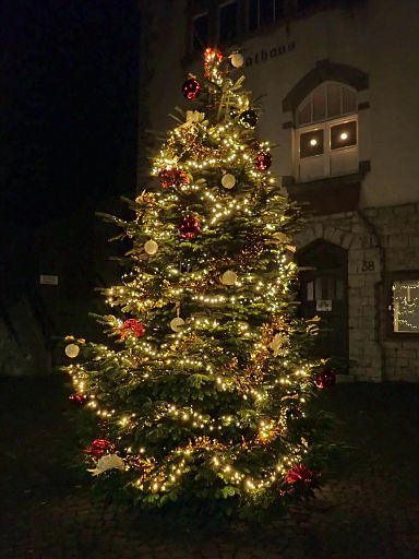 Am Barntruper Rathaus