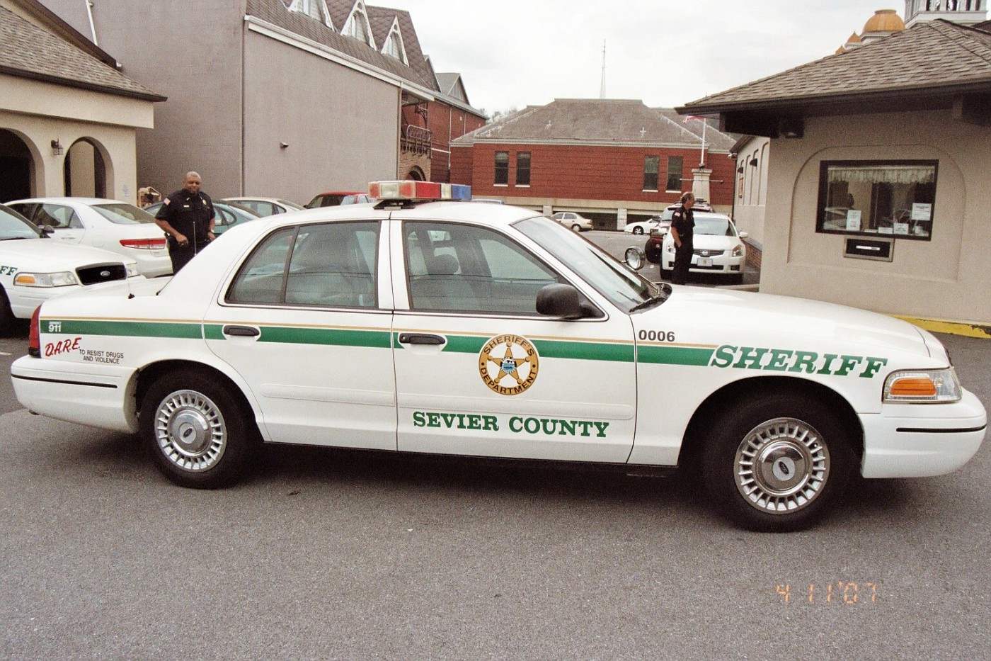 copcar dot com - The home of the American Police Car - Photo Archives