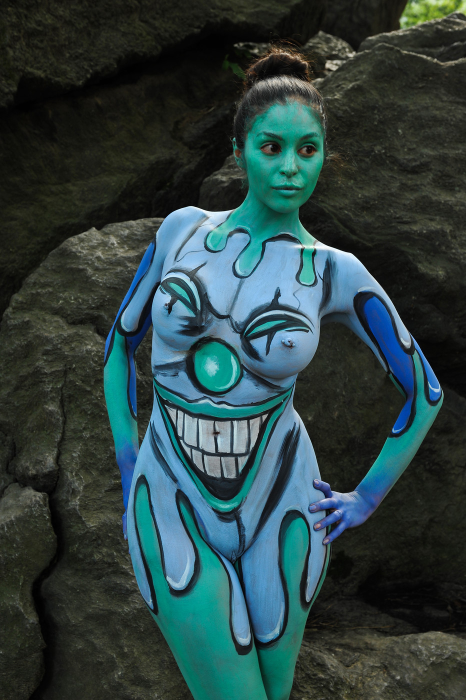 Girl body painting videos — pic 7